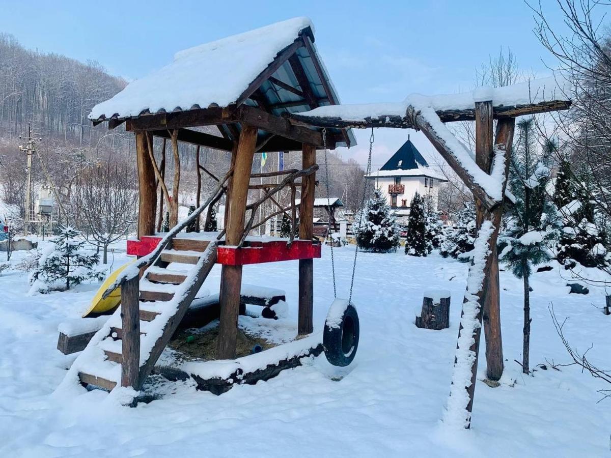 Chalet Vedmezhe โปลยานา ภายนอก รูปภาพ